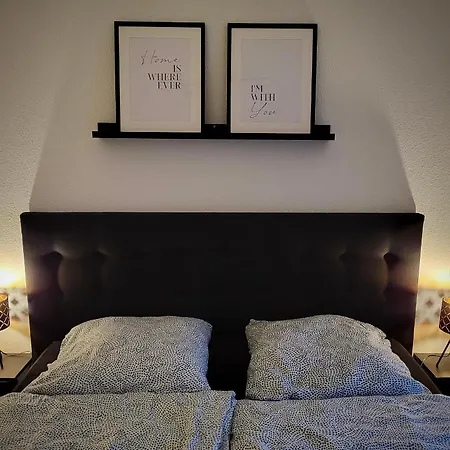 Schoene Und Ruhige Direkt An Der Mosel Lägenhet *