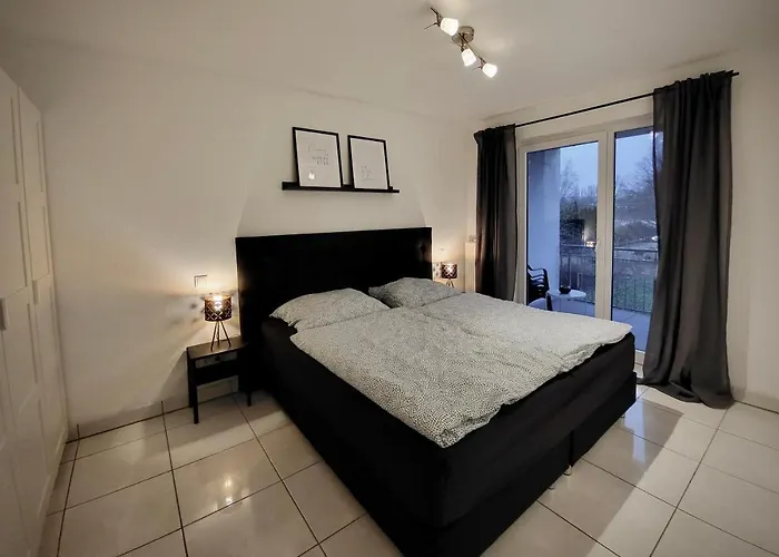 Schoene Und Ruhige Direkt An Der Mosel Lägenhet Koblenz (Rhineland-Palatinate)